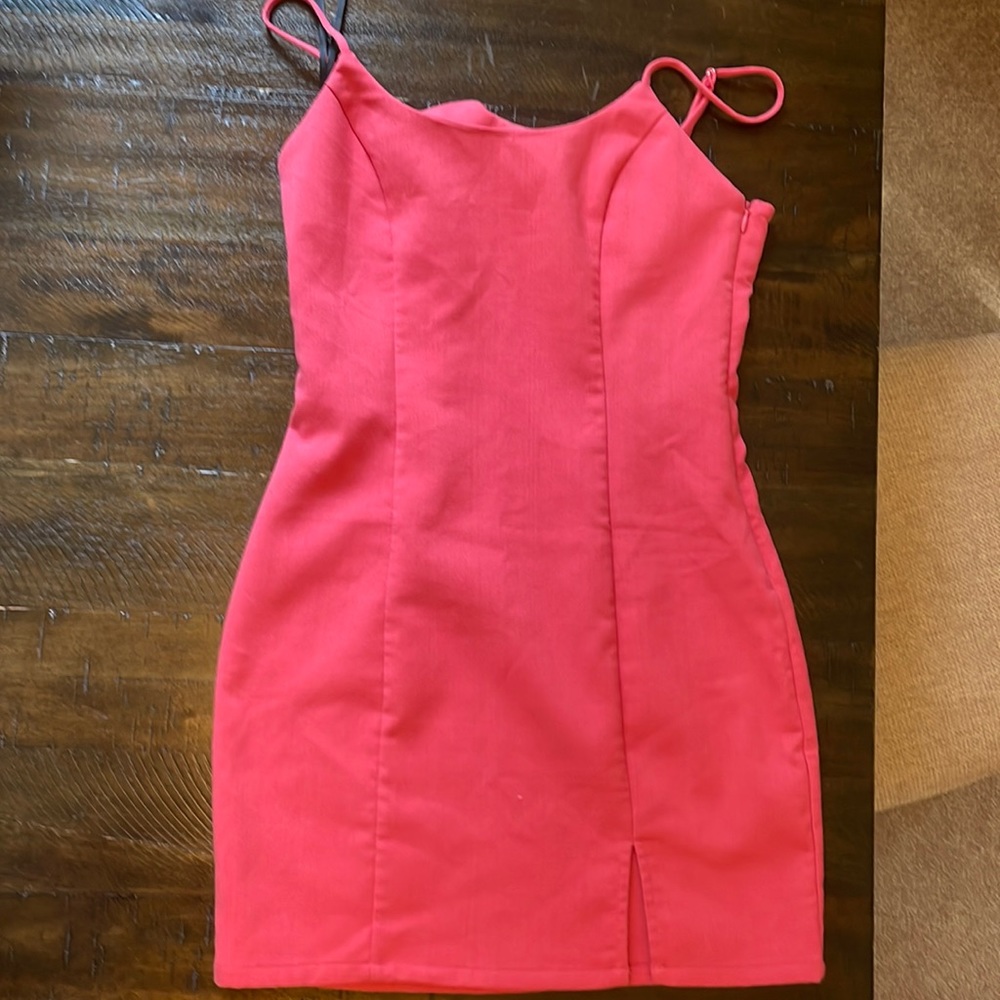 Forever 21 short pink dress great material